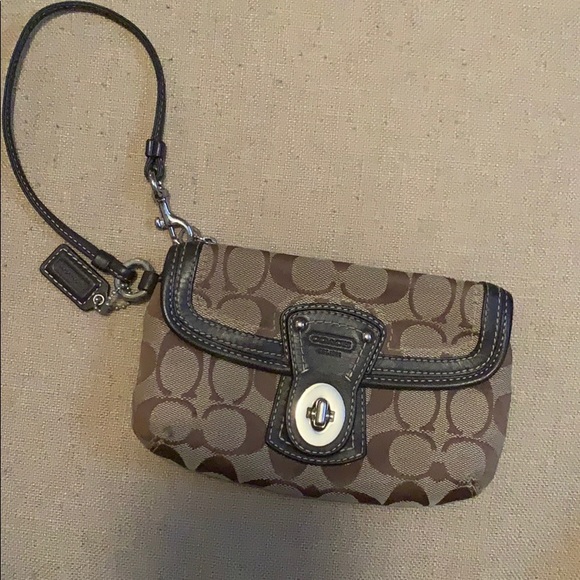 Coach Handbags - Coach purse